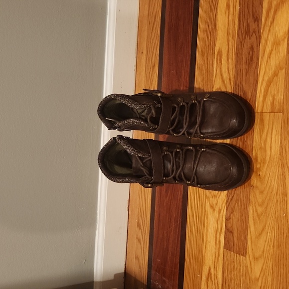 Booties - Picture 2 of 5